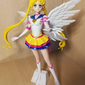 Eternal Sailor Moon Figur